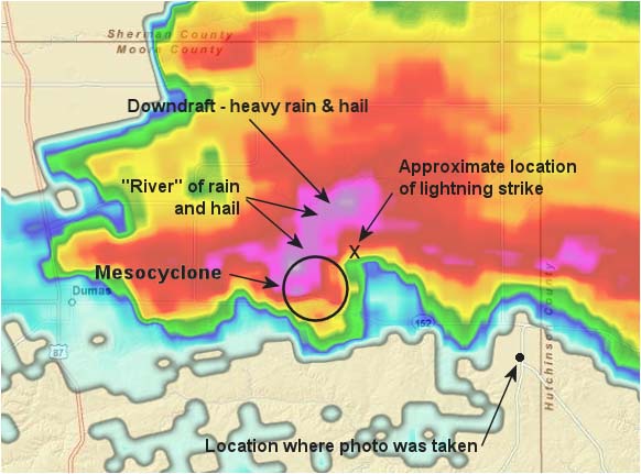 Radar slice at elevation of about 8,000 feet of Dumas, Texas tornadic supercell thunderstorm